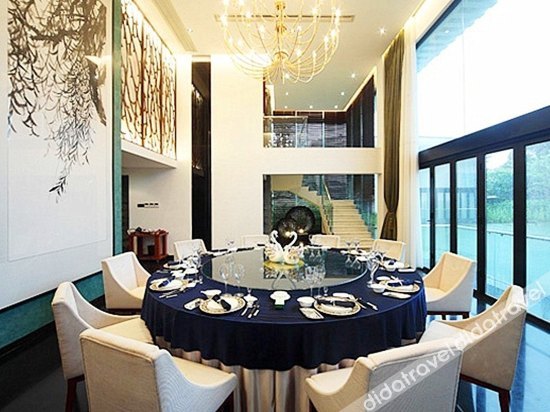 New Summer Palace Hotel 3*