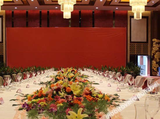 New Summer Palace Hotel 3*