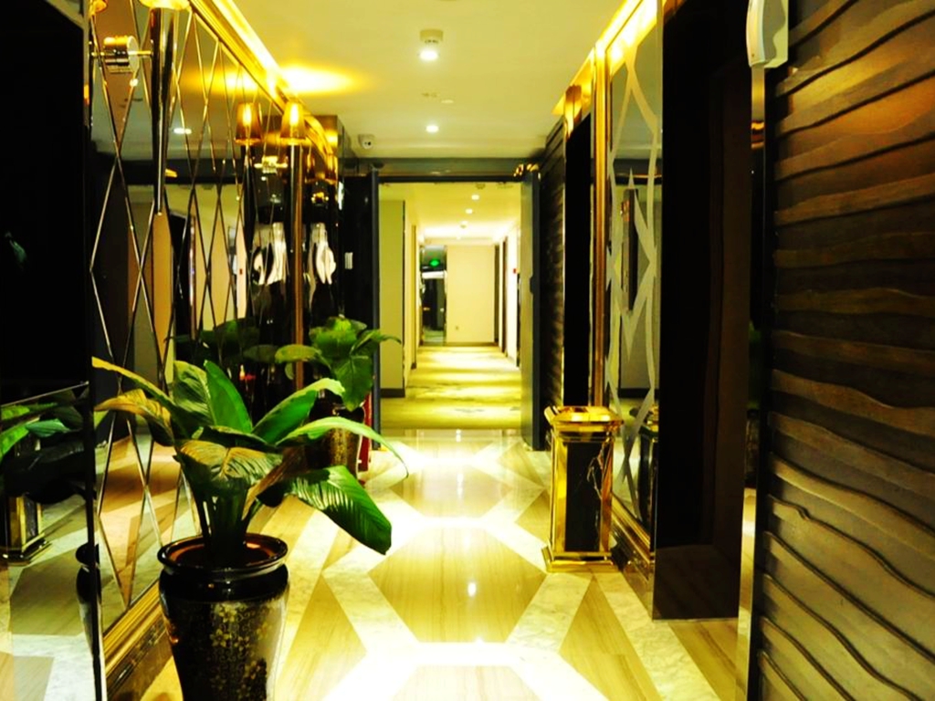Tianhao Huaxiangcun Hotel 3*