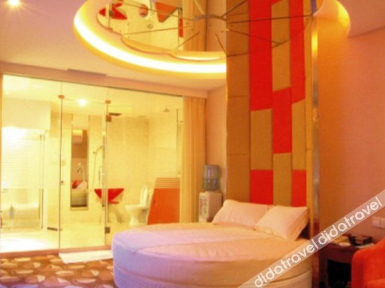 Changfeng Hotel (Shenzhen International Convention and Exhibition Center) 4*