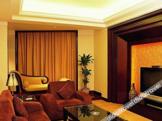 Changfeng Hotel (Shenzhen International Convention and Exhibition Center) 4*