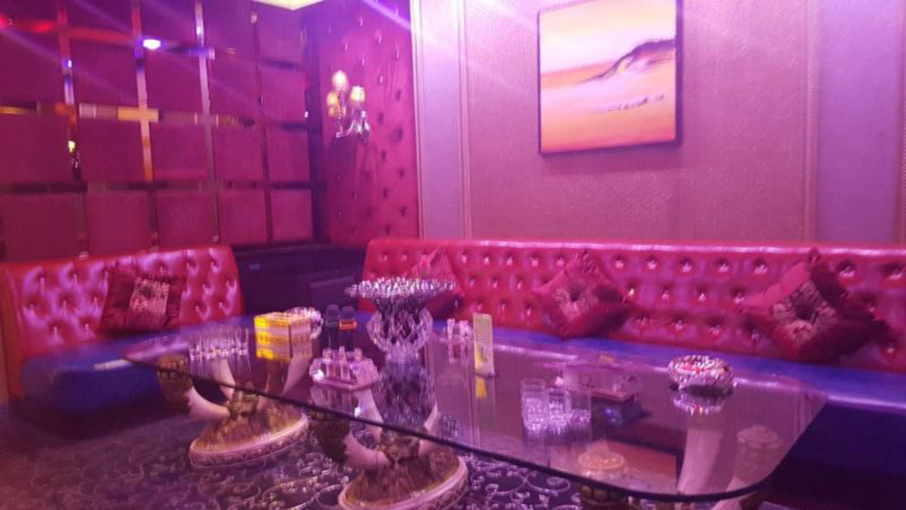 Fenghuangcheng Hotel 3*