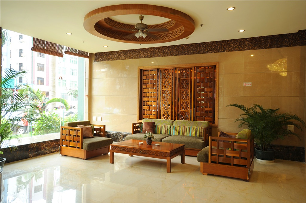 Fenghuangcheng Hotel 3*