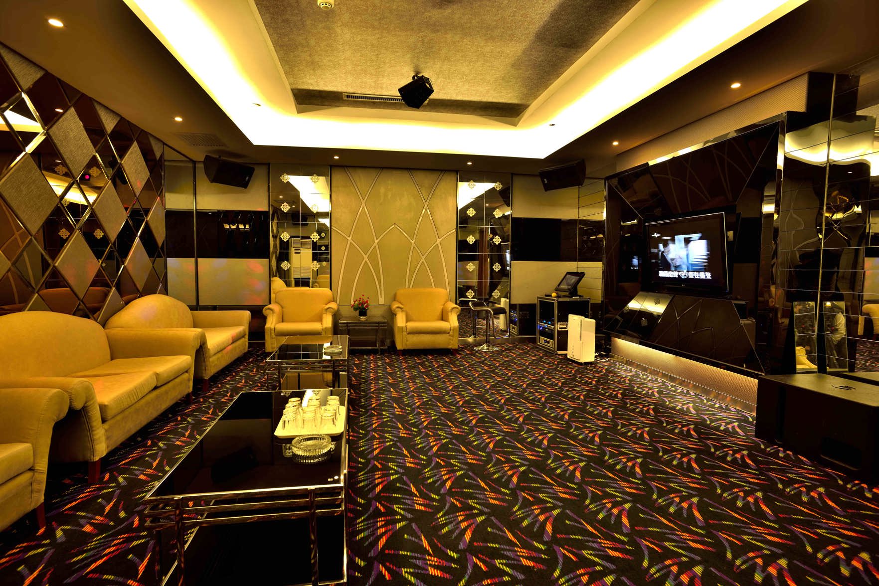 Jinhu Hotel 3*