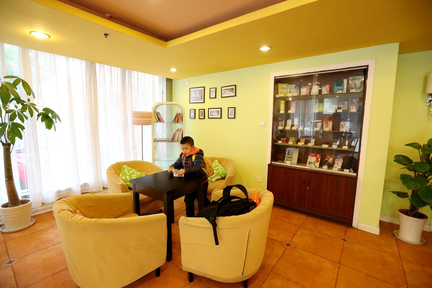 Homeinn · neo (Wuxi Sanyang Square Wuailu Subway Station) 2*