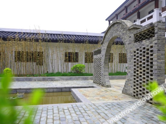 Dongquan Hot Spring Holiday Hotel 5*