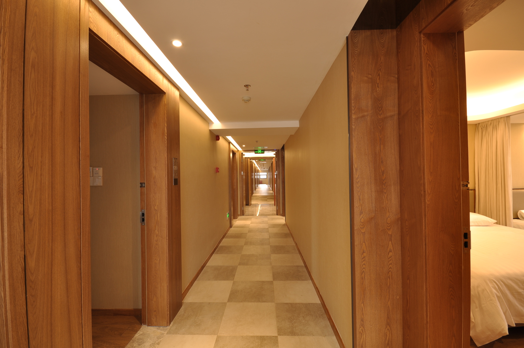 Homeinn Hotel (Guiyang Qingyun Market Railway Station) 2*
