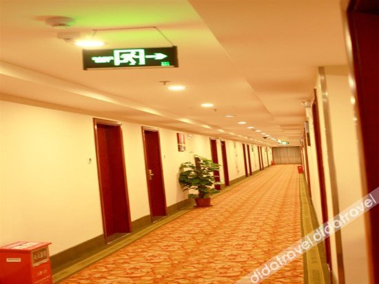 Greenwood Hotel (Zhuhai Jinwan Huafa Mall) 3*