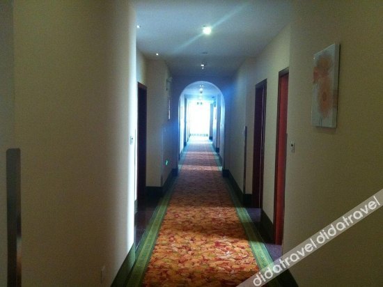 GreenTree Inn Zhixuan (Wuxi Nanchang Street Scenic Area Tongyang Road Store) 2*
