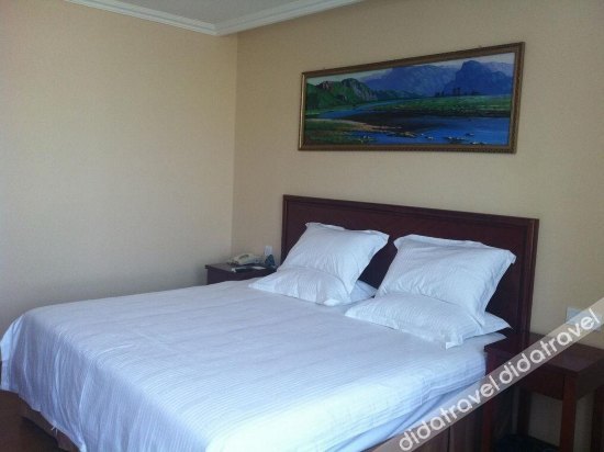 GreenTree Inn Zhixuan (Wuxi Nanchang Street Scenic Area Tongyang Road Store) 2*