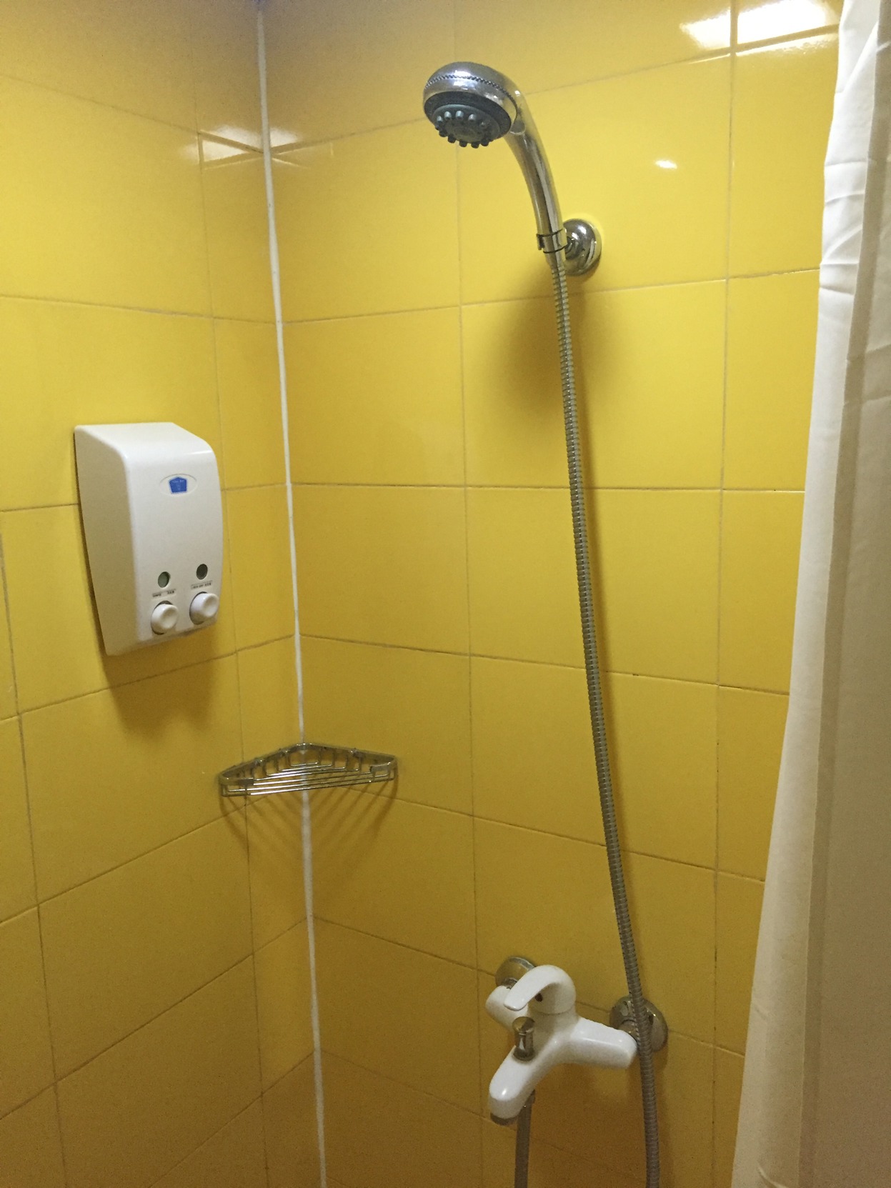 Homeinn Hotel (Wuxi Binhu Commercial Street Taihu Yuantouzhu Scenic Area) 2*
