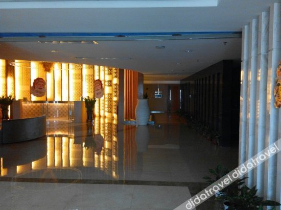 Baoshi Hotel 3*
