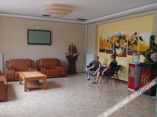 7 Days Premium Hotel (Jinan Shanda Second Hospital Red Star Macalline Shandong No.1) 2*