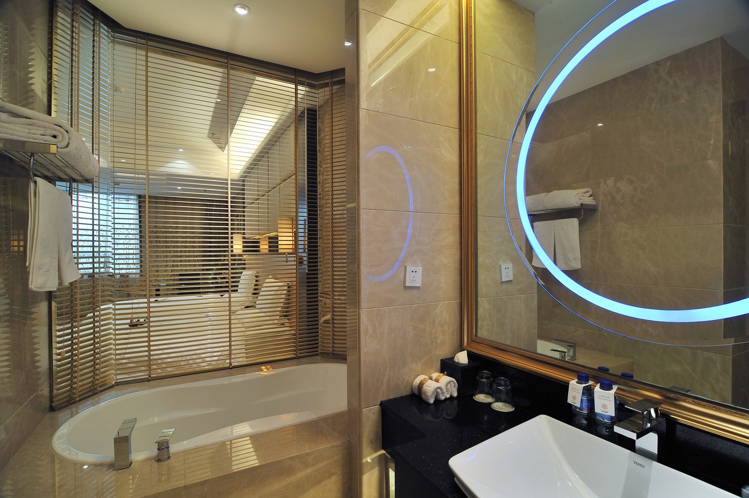 Rezen Hotel Taiyuan Wanda Plaza Yunding 4*