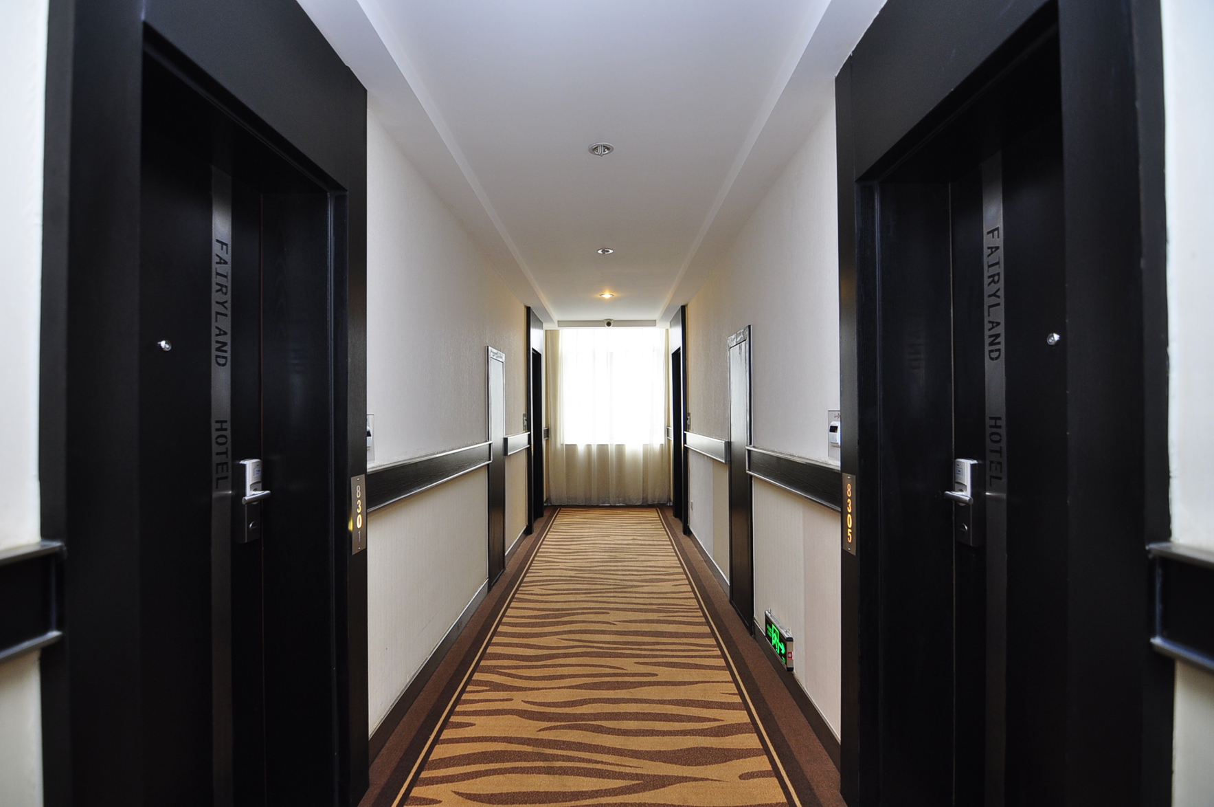 Fairyland Hotel Mile 2*
