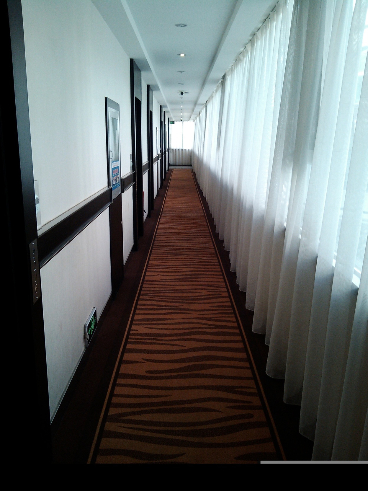 Fairyland Hotel Mile 2*