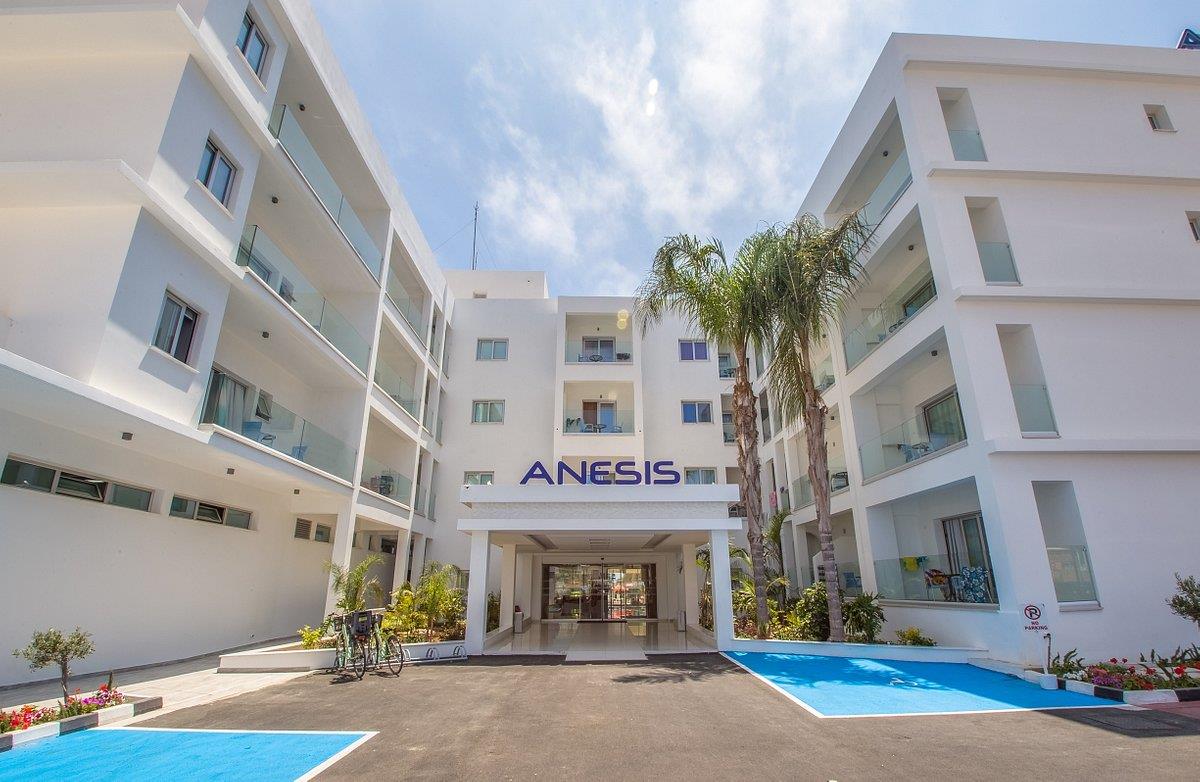 Anesis Hotel 3*