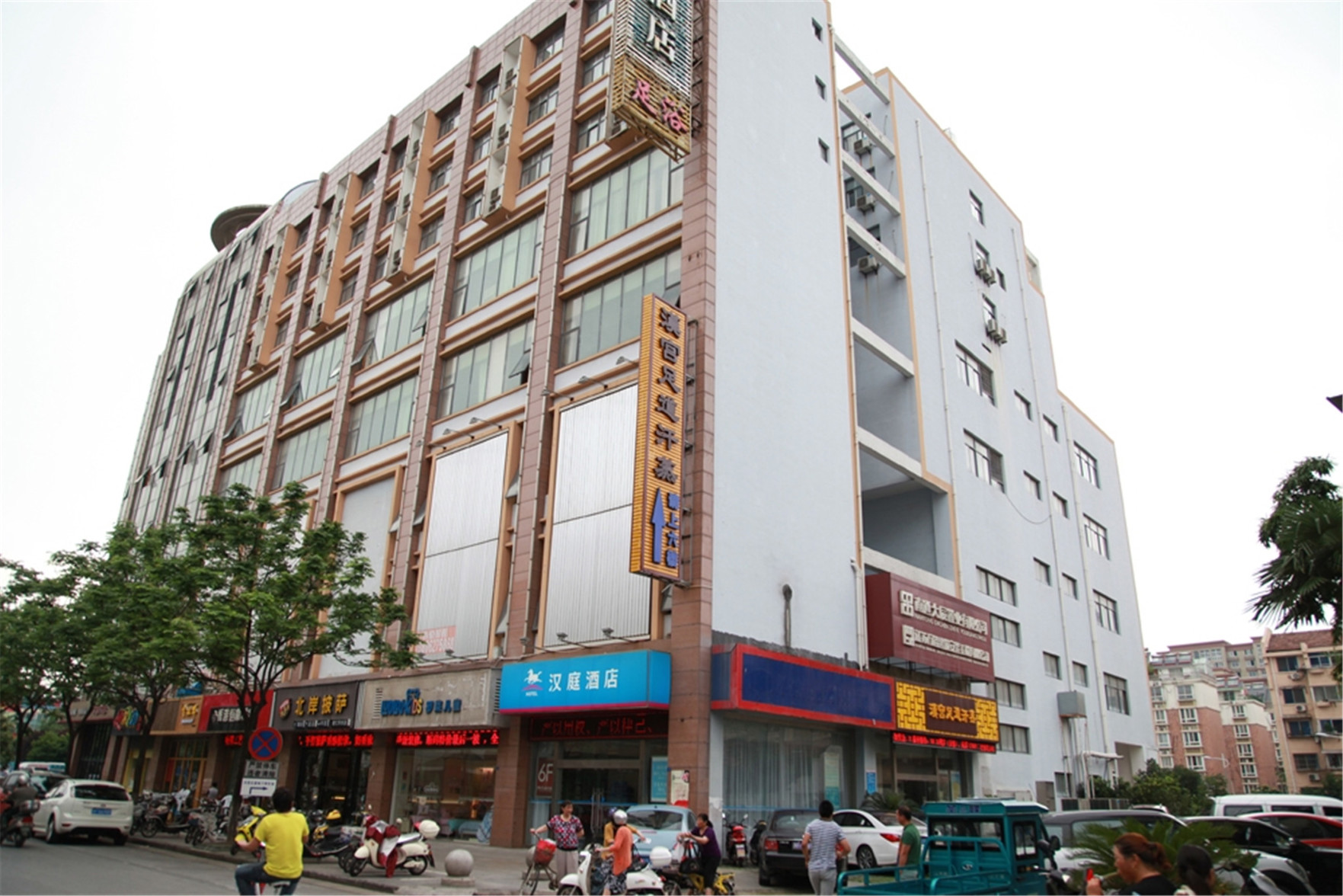 HanTing Hotel (Rugao Anding Square) 2*