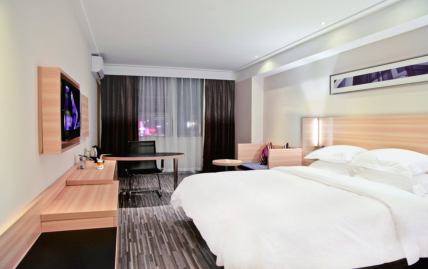 City Comfort Inn Hotel (Shenzhen Pinghu Railway Station China South City) 2*