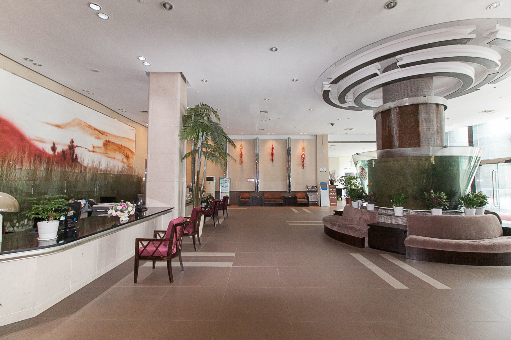 Sujia Jinlong Business Hotel 3*