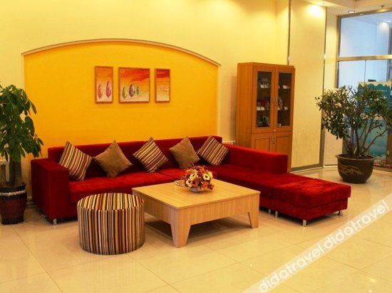 Homeinn Hotel (Shenyang Railway Station Taiyuan Street Wanda Plaza) 2*