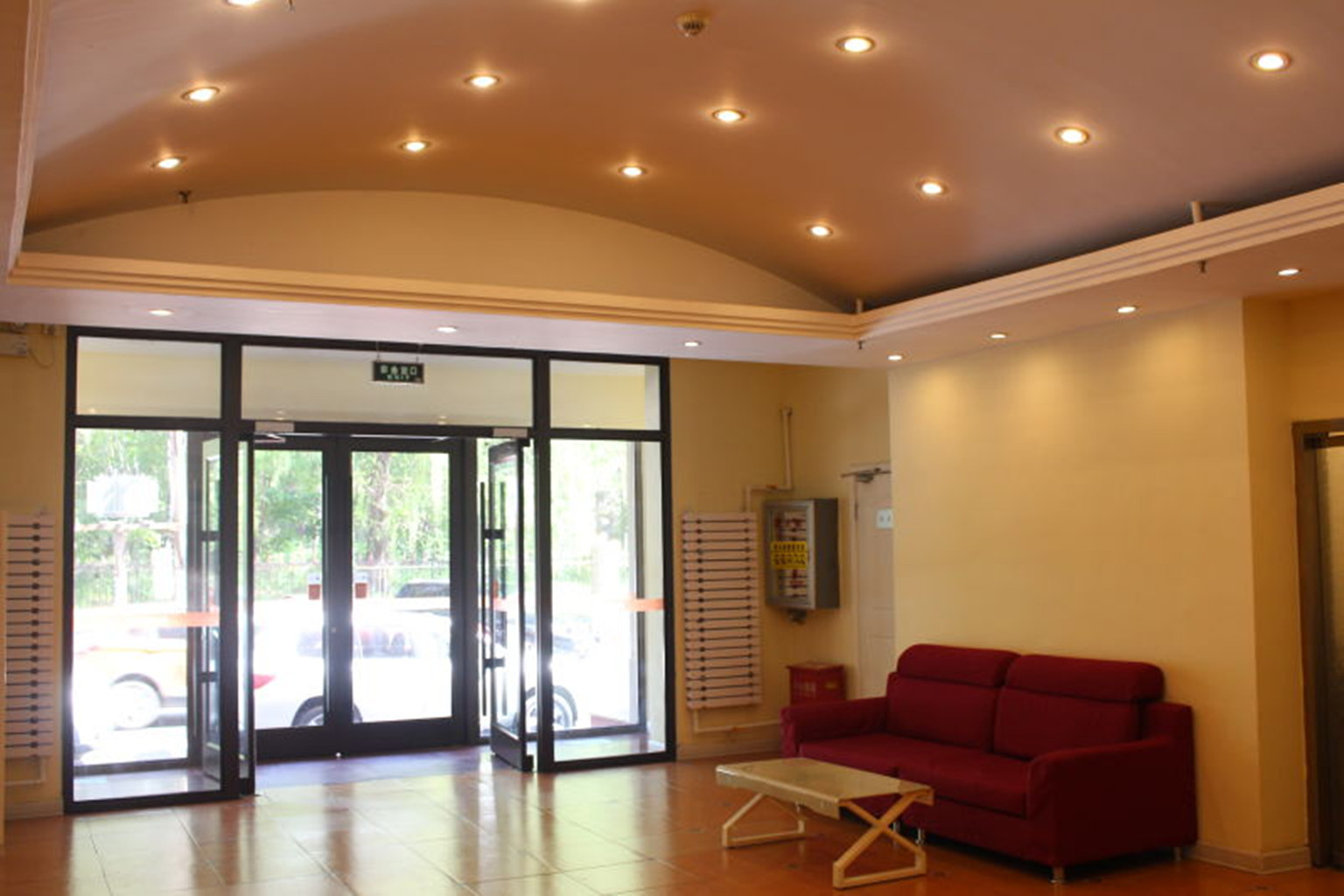 Home Inn Neo (Changchun Jinshui Road Jida Yiyuan Branch) 2*