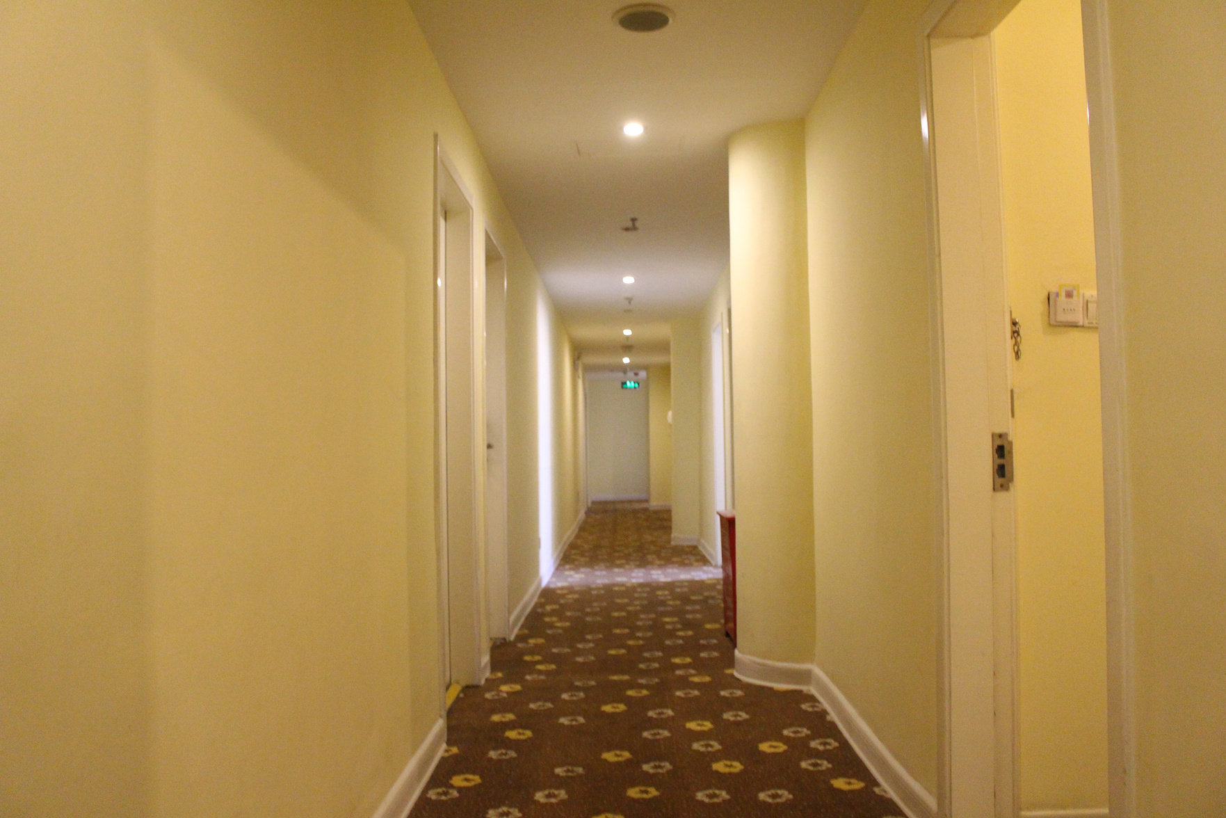 Home Inn Neo (Changchun Jinshui Road Jida Yiyuan Branch) 2*
