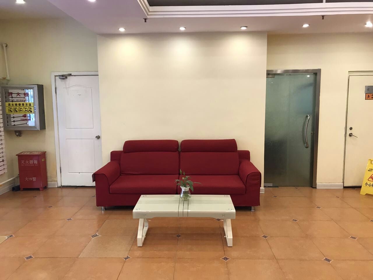 Home Inn Neo (Changchun Jinshui Road Jida Yiyuan Branch) 2*