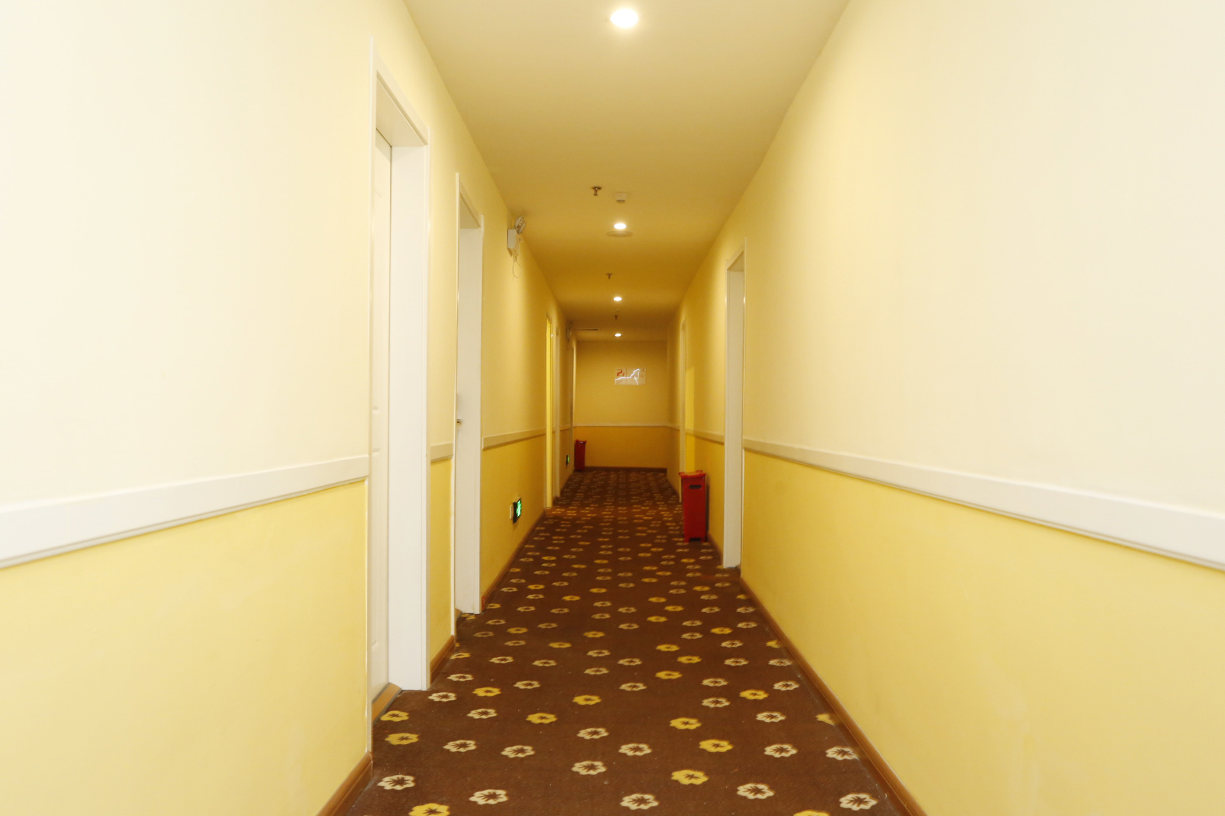 Home Inn Neo (Changchun Jinshui Road Jida Yiyuan Branch) 2*