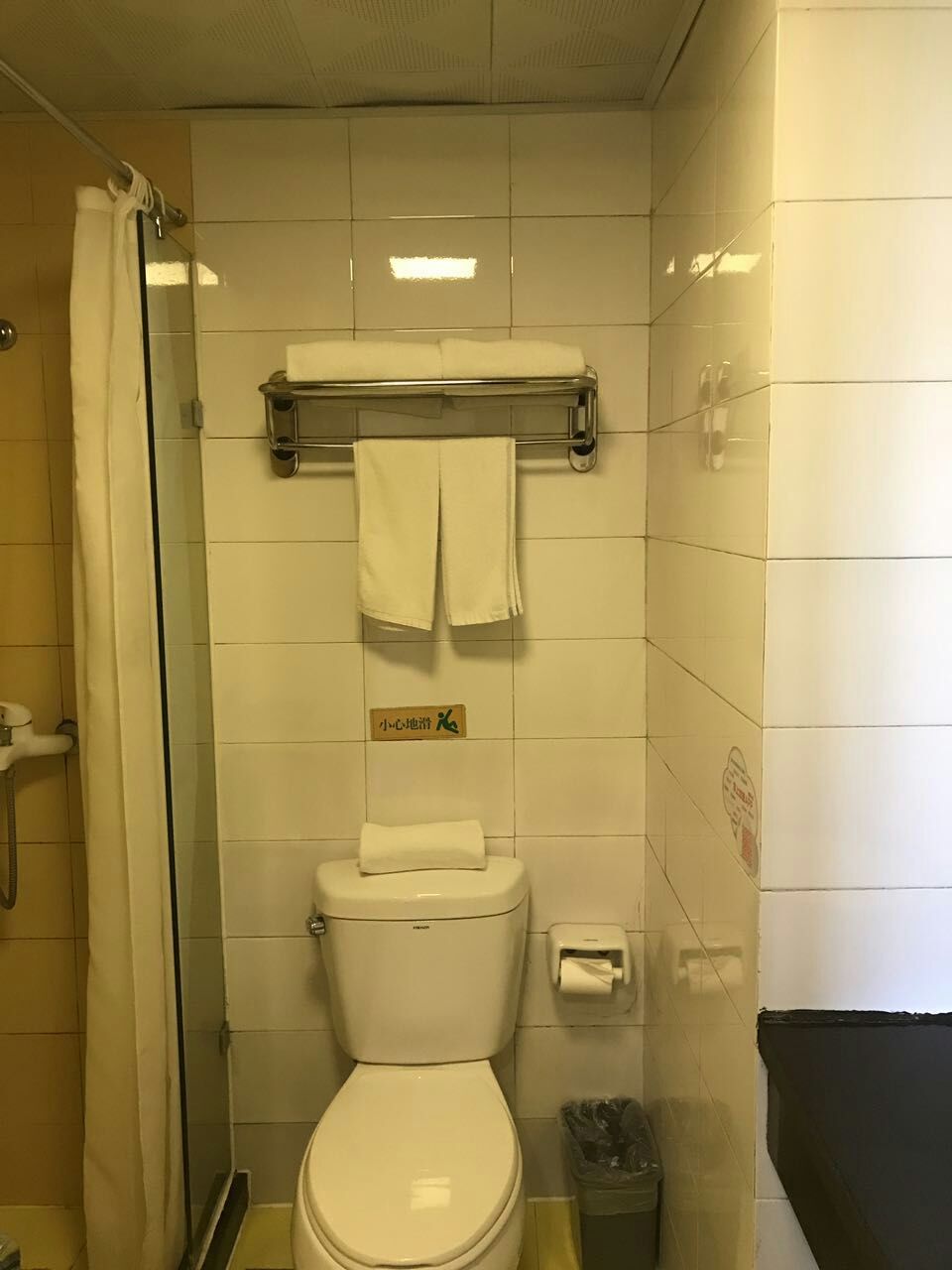 Home Inn Neo (Changchun Jinshui Road Jida Yiyuan Branch) 2*