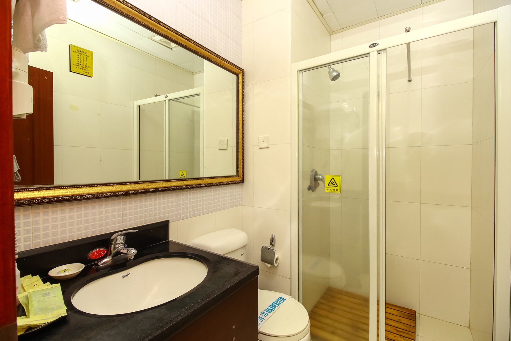 City Comfort Inn Hotel (Beihai Beibu Gulf Square Old Street) 2*