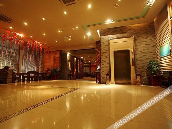 City Comfort Inn Hotel (Beihai Beibu Gulf Square Old Street) 2*