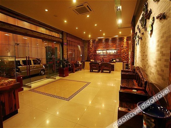 City Comfort Inn Hotel (Beihai Beibu Gulf Square Old Street) 2*