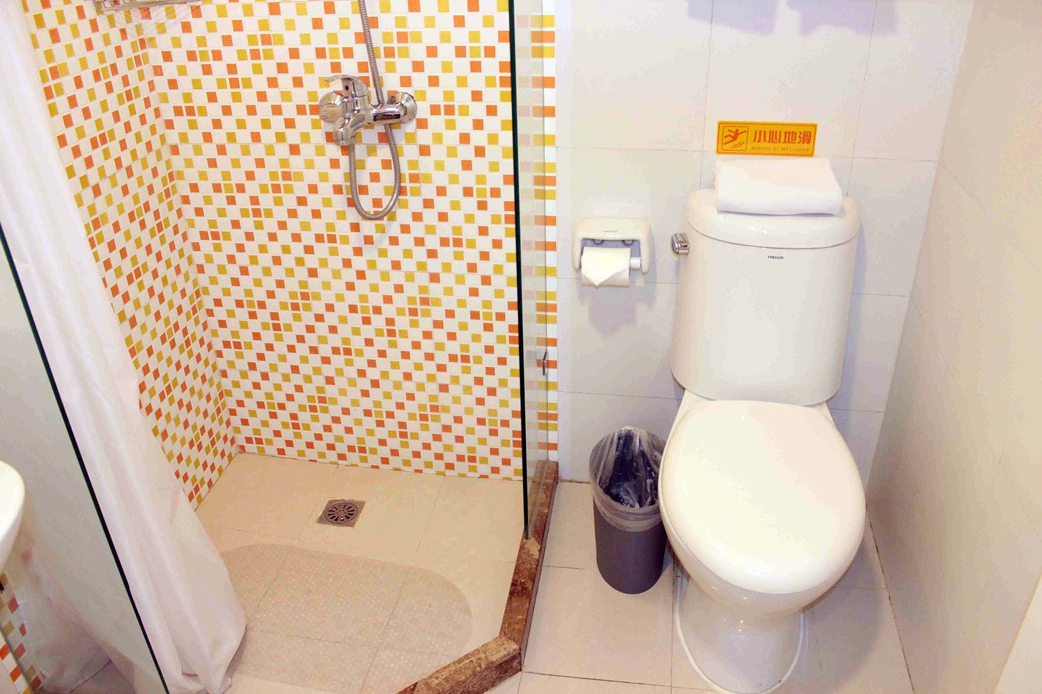 Homeinn Hotel (Shenyangbei Railway Station South Exit) 2*