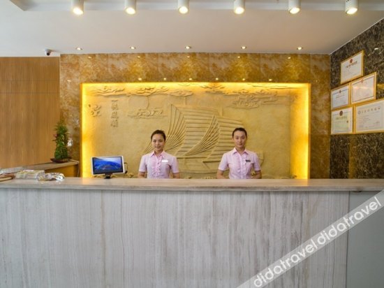 Baiyue Fashion Hotel 2*
