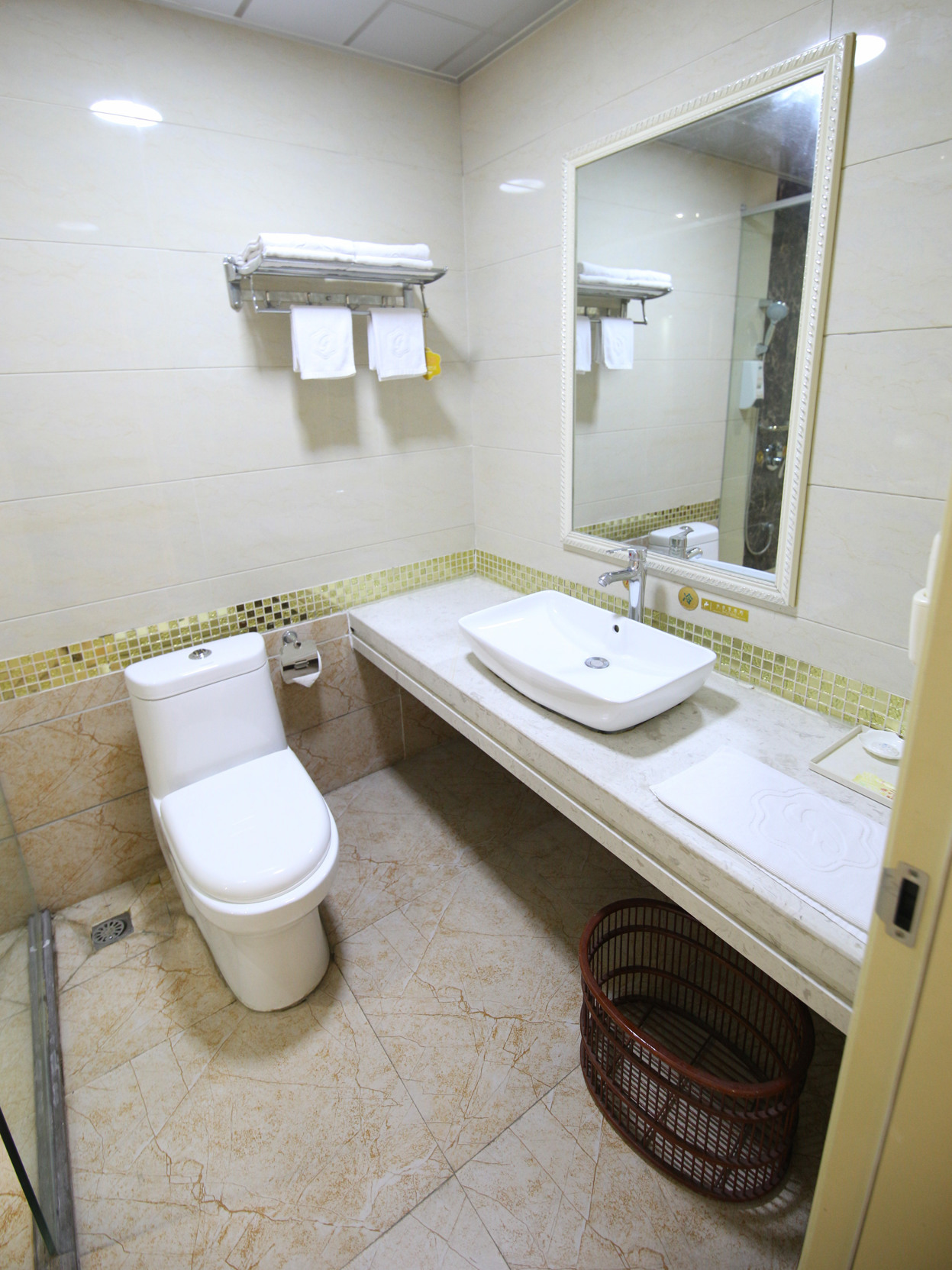 Yeste Hotel(Nanning Youai Interchange No. 33 Middle Subway Station Store) 3*