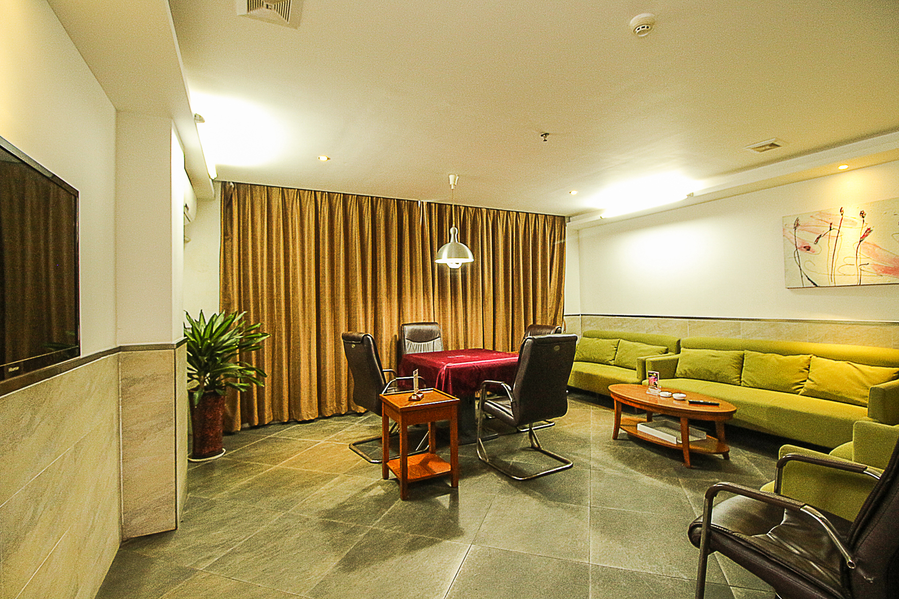 Coconut Island Star Hotel (Coconut Sea Avenue Meilan Airport) 3*