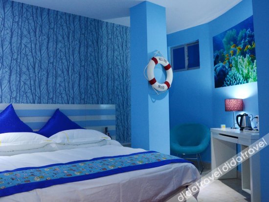 V8 Wisdom Hotel (Haikou CRV East Railway Station) 2*