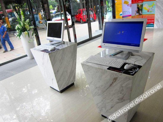 City Comfort Inn Hotel (Nanning Jinhu Square Nanhu Subway Station) 3*