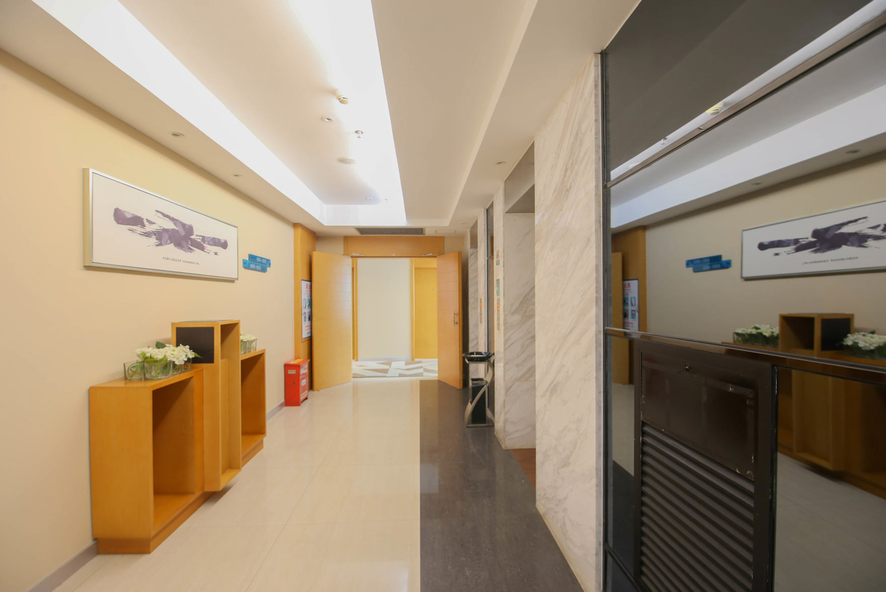 City Comfort Inn Hotel (Nanning Jinhu Square Nanhu Subway Station) 3*