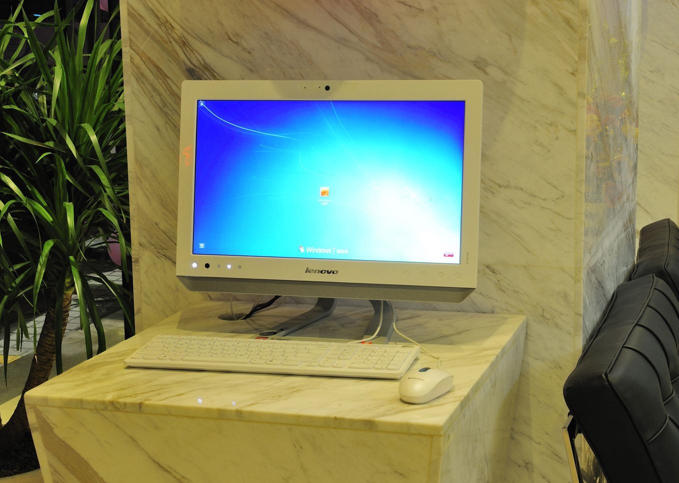 City Comfort Inn (Nanning JinhuSquere DonggeluSubway Station ) 2*