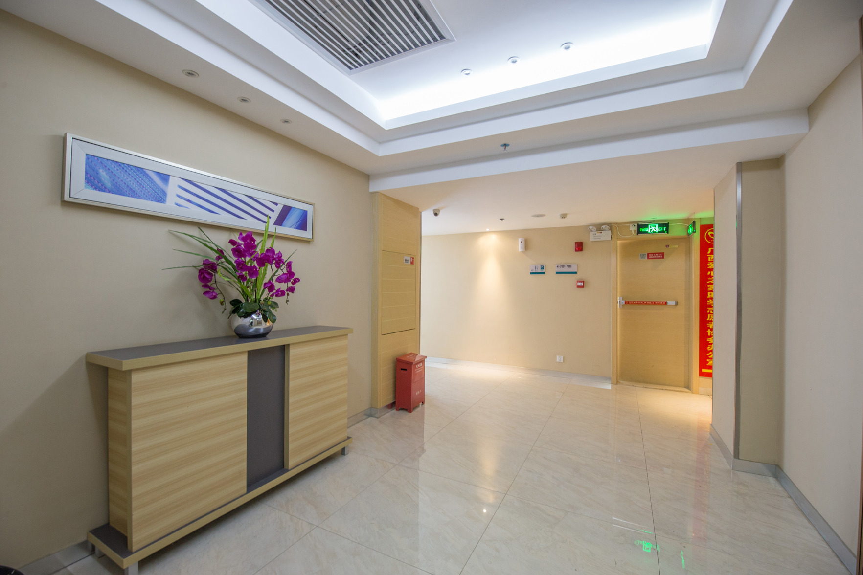 City Comfort Inn Hotel (Nanning Exhibition Center Langxi Subway Station) 2*