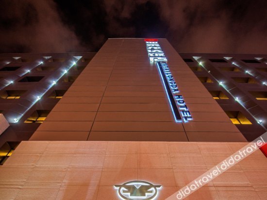 Yatai Longda Hotel 4*