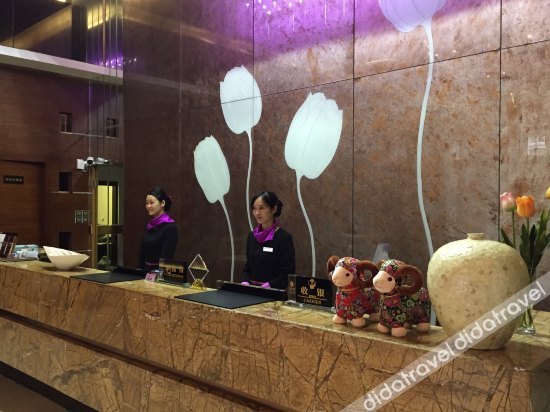 Tulips International Hotel 3*