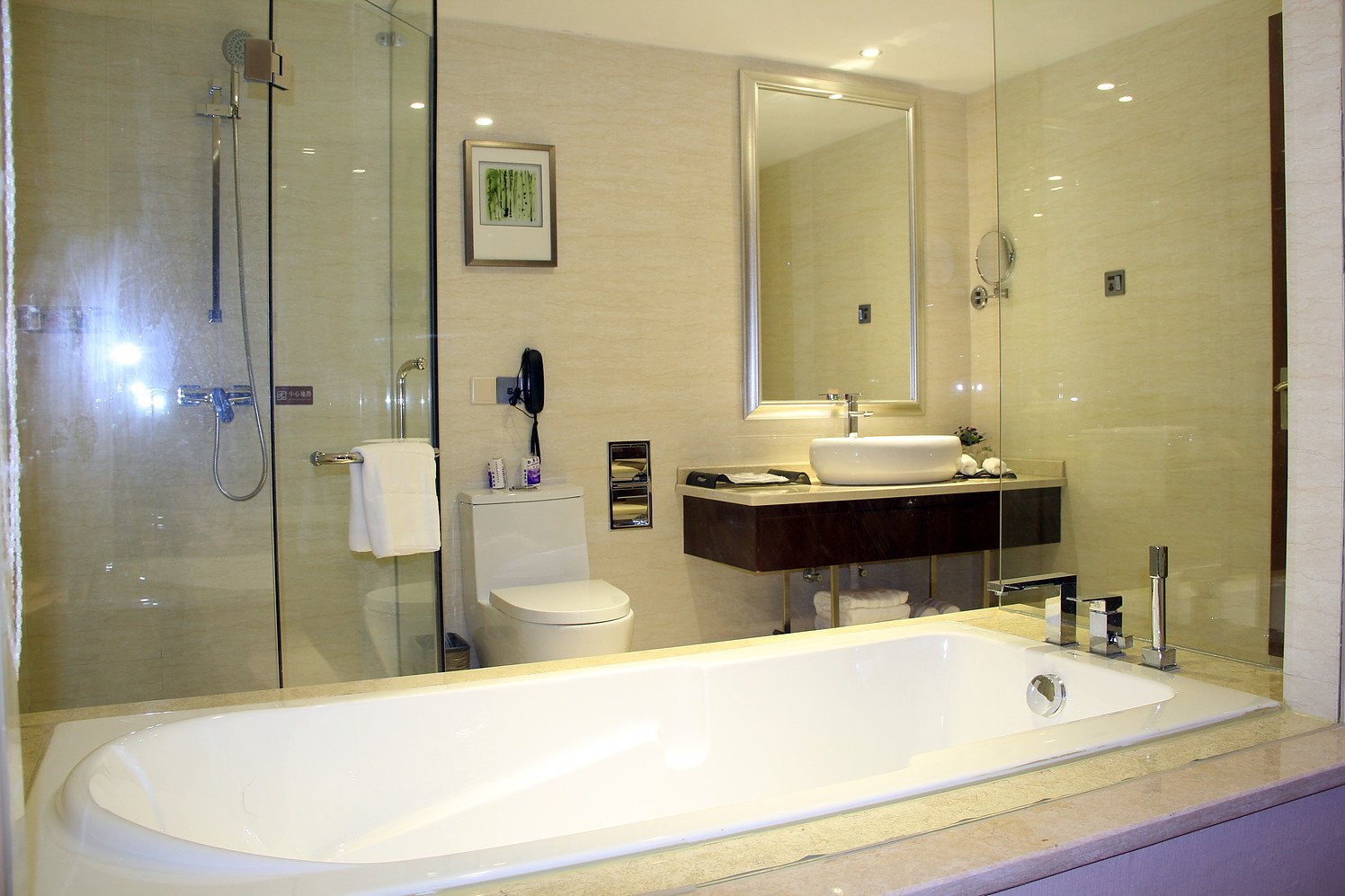 Tulips International Hotel 3*