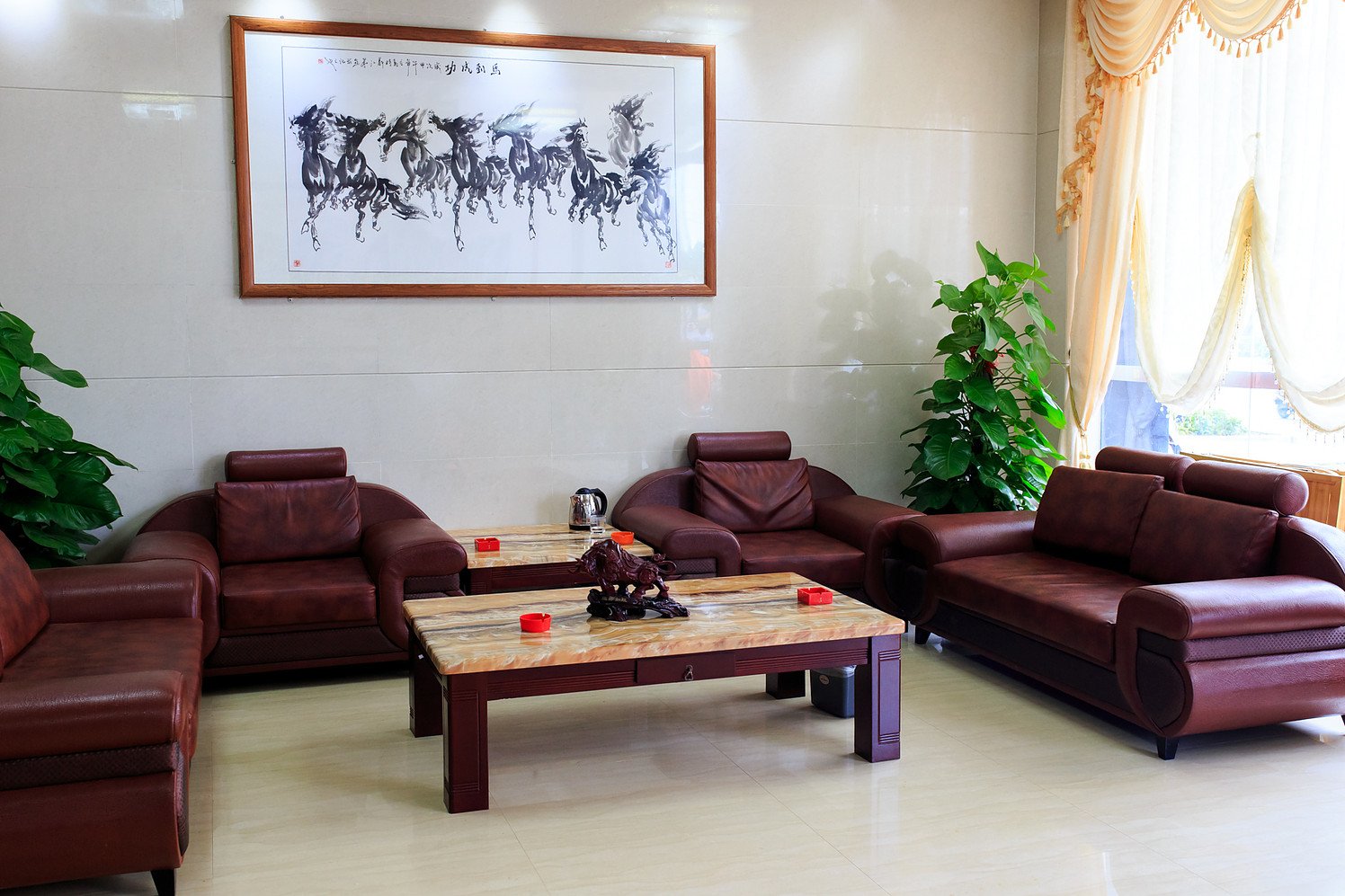 Langpo Business Hotel 2*
