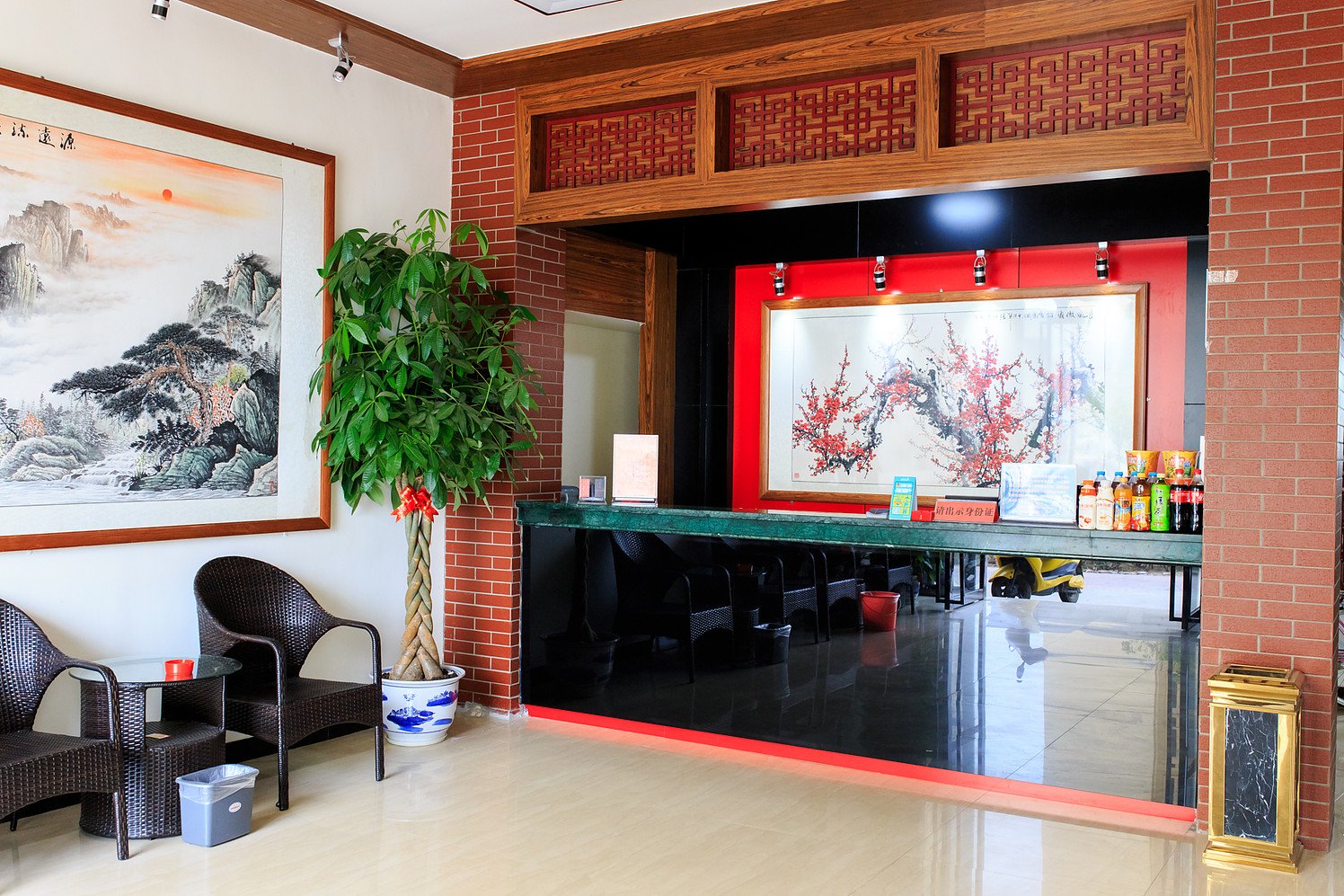 Langpo Business Hotel 2*