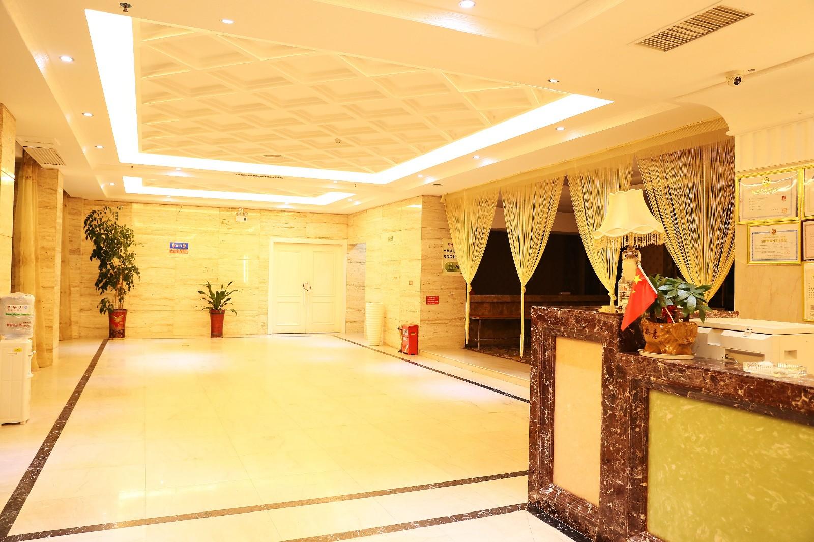 Yeste Hotel (Qunxing Avenue Store of Fangchenggang High-speed Railway Station) 3*