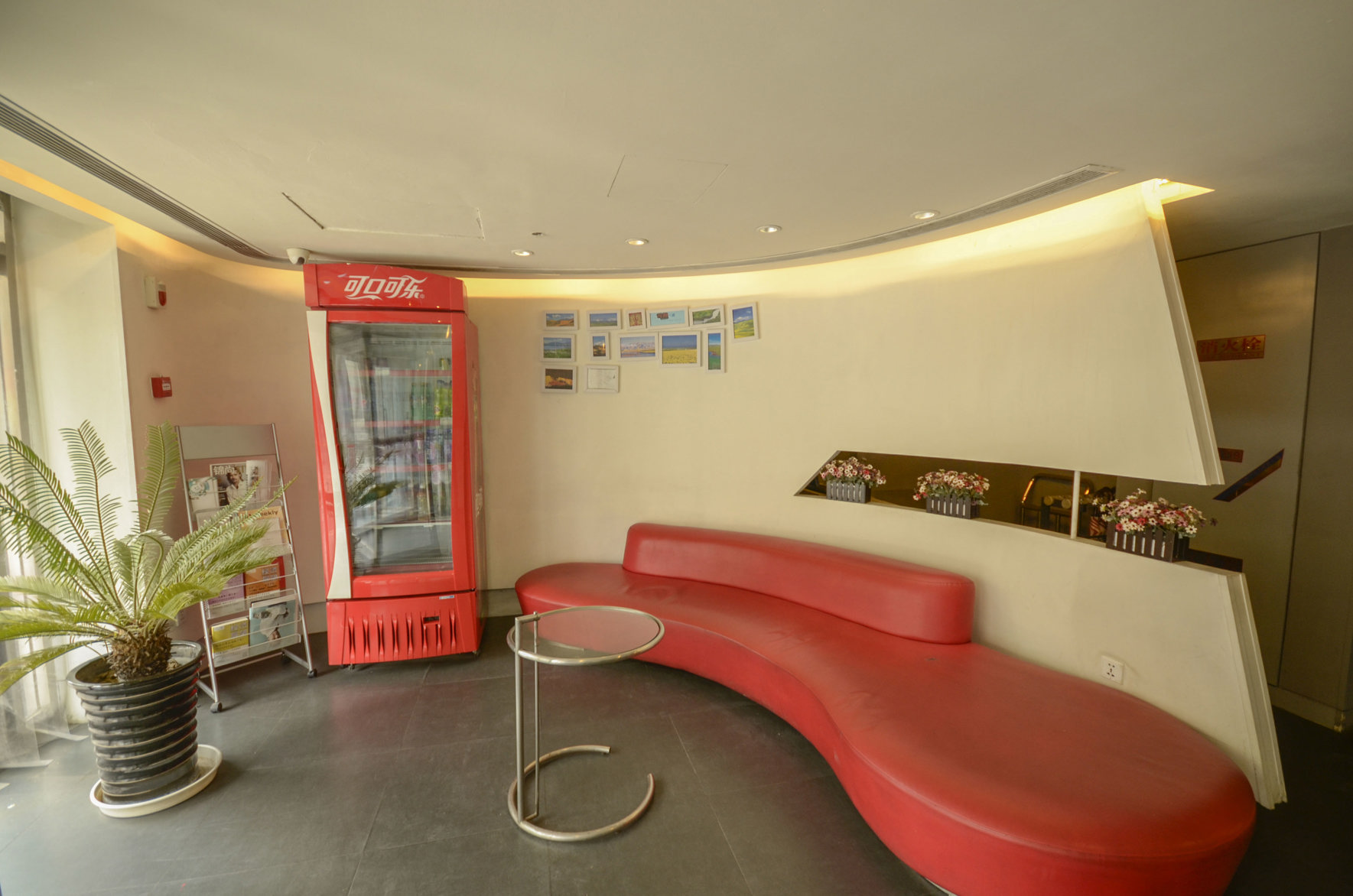 Wanbo Hotel (Xining Mojia Street & Daxin Street Night Market Branch) 2*