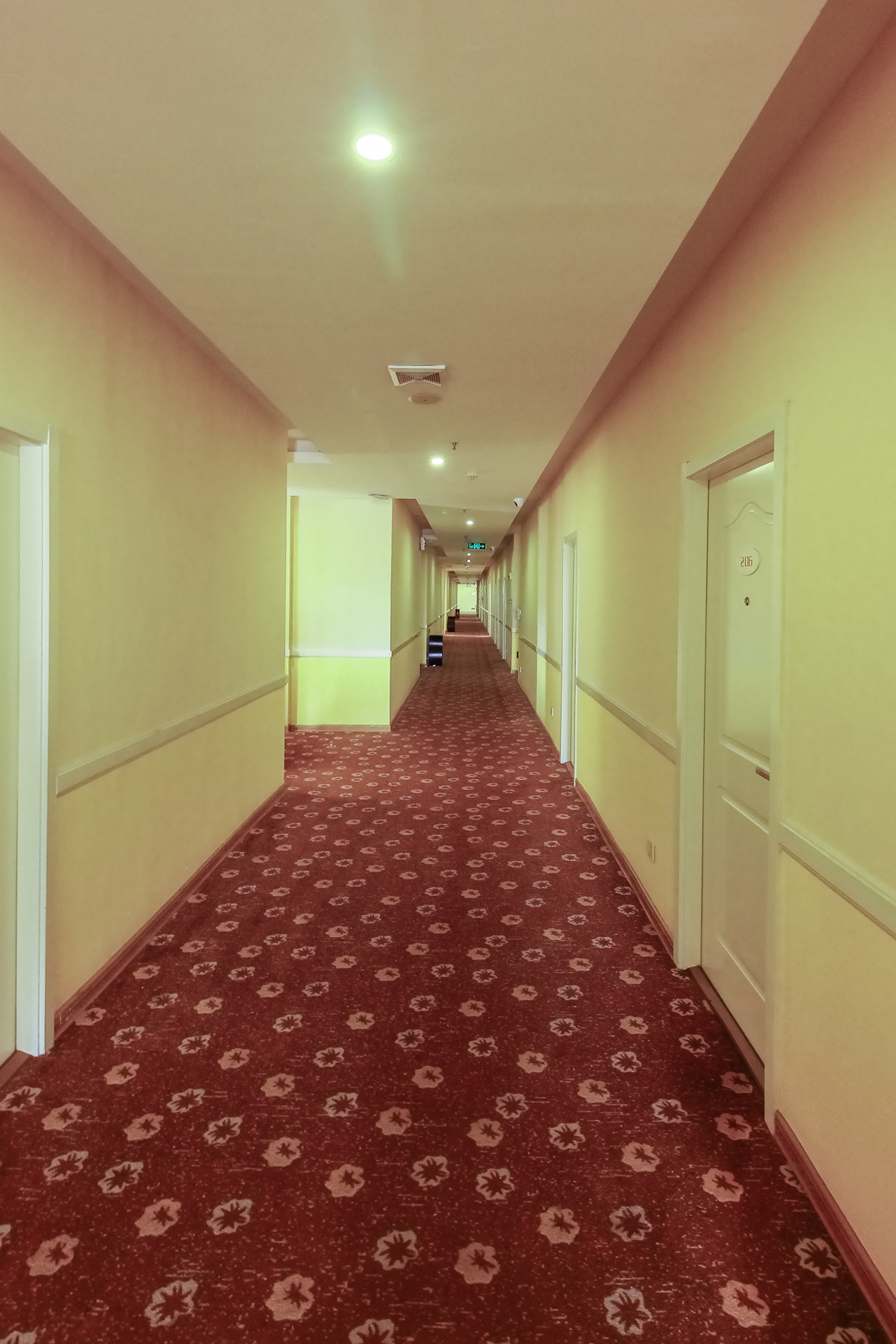 Homeinn Pebble Hotel (Beihai Beibu Gulf Plaza Old Street) 2*